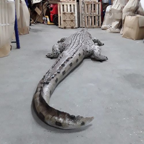 Crocodile géant en résine nlcdeco