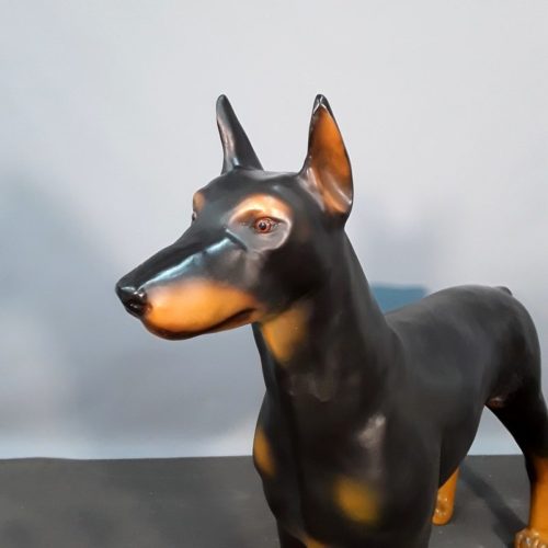 Doberman-chien-de-garde-nlcdeco