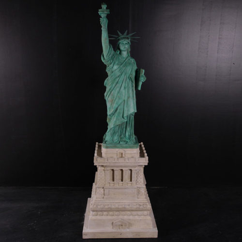 Statue de la liberté sur socle NLC DECO