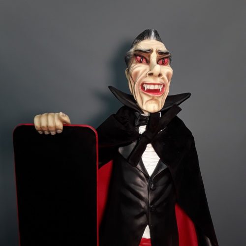 Dracula avec une ardoise décoration pour restaurant nlcdeco