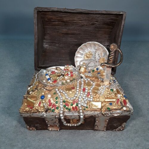 removable treasure chest nlcdeco
