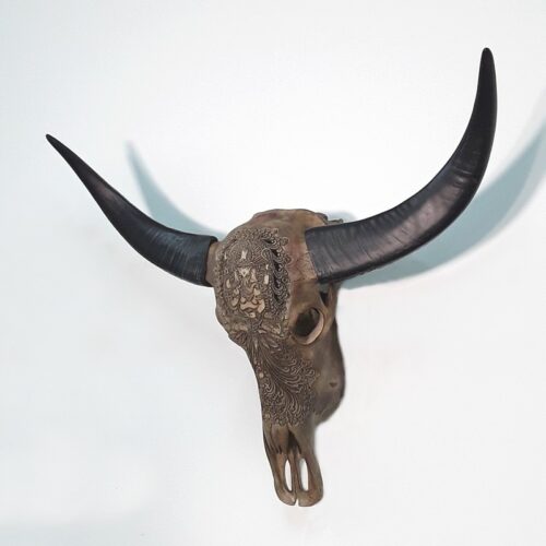Crâne de taureau sculpté nlcdeco