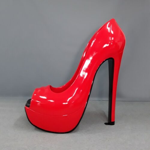 zapato de tacón rojo