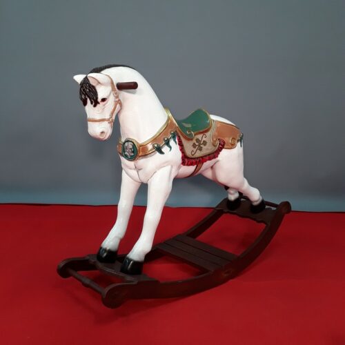 jouet en bois cheval à bascule