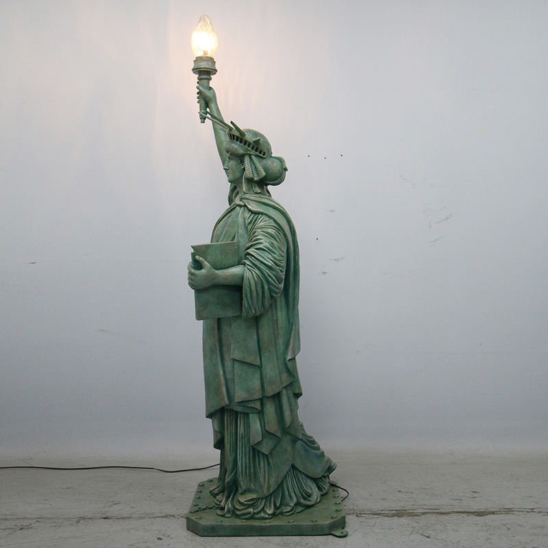 Statue de la liberte geante nlc déco NLC DECO180161 USA liberté new york décoration jardin eclairage
