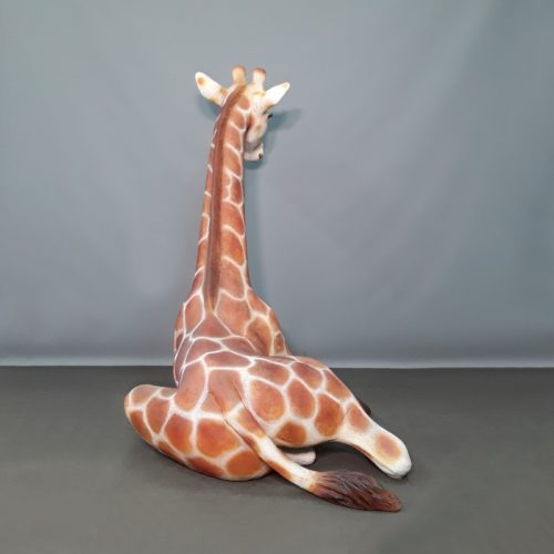 Reproduction girafe couchée nlcdeco