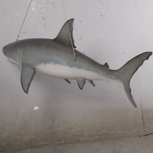 190019 requin à suspendre modele medium nlcdeco animaux de la mere en résine
