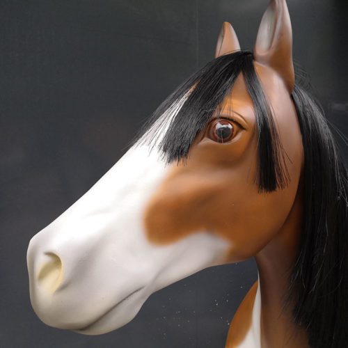 magnifique cheval avec crins noir nlcdeco.fr animaux et personnages en resine (9)