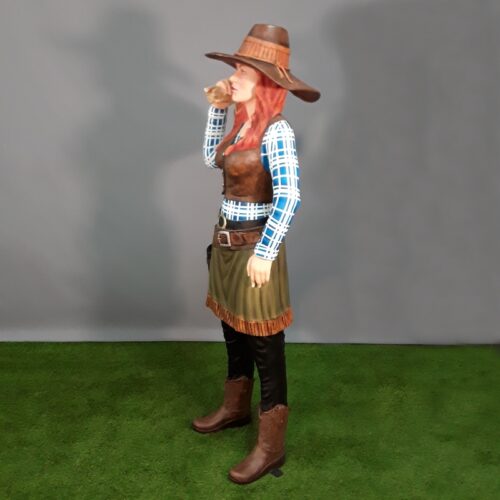 item in resin cow boy cow girl nlc deco
