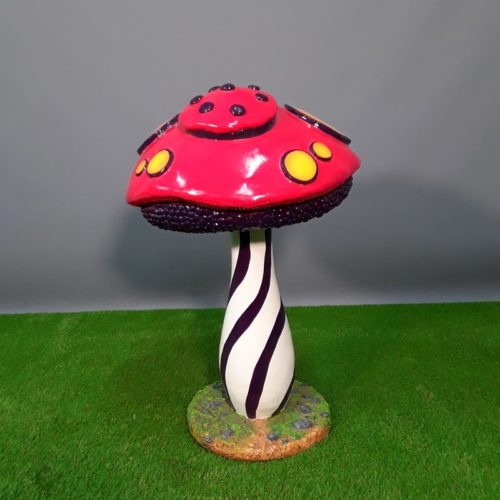 fantasy mushroom in resin nlcdeco