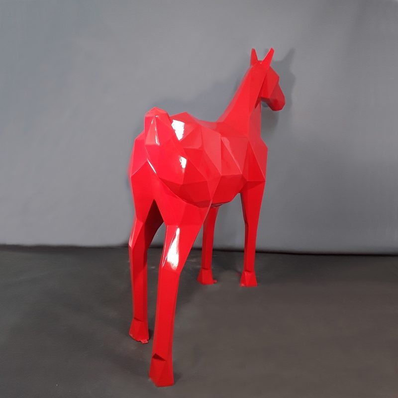 Cheval origami rouge en résine nlcdeco