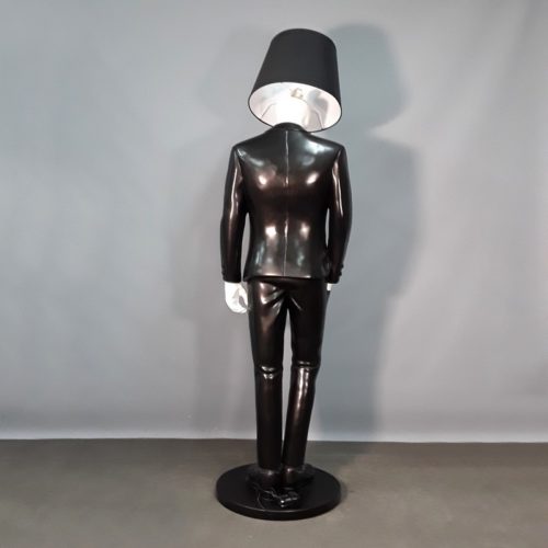 Lampe moderne décoration magasin prêt à porter masculin nlcdeco