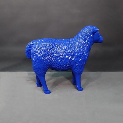 Resin sheep blue color nlcdeco