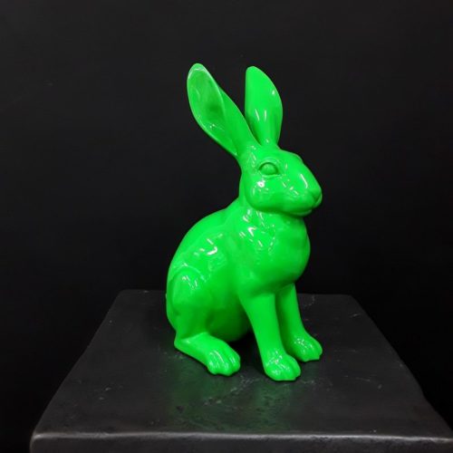 Statue lapin vert assis pâques nlcdeco
