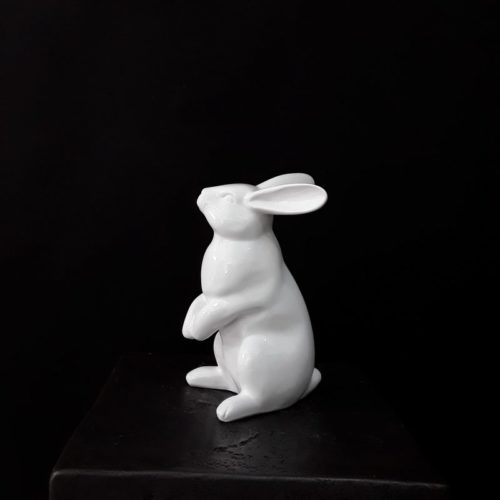 White resin rabbit nlcdeco