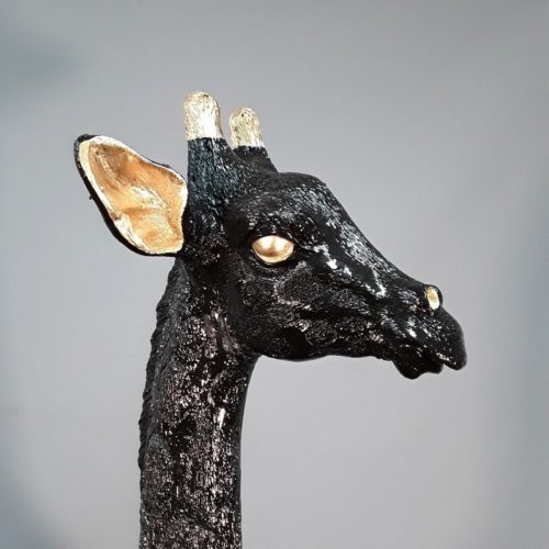 giraffe design in resin nlcdeco