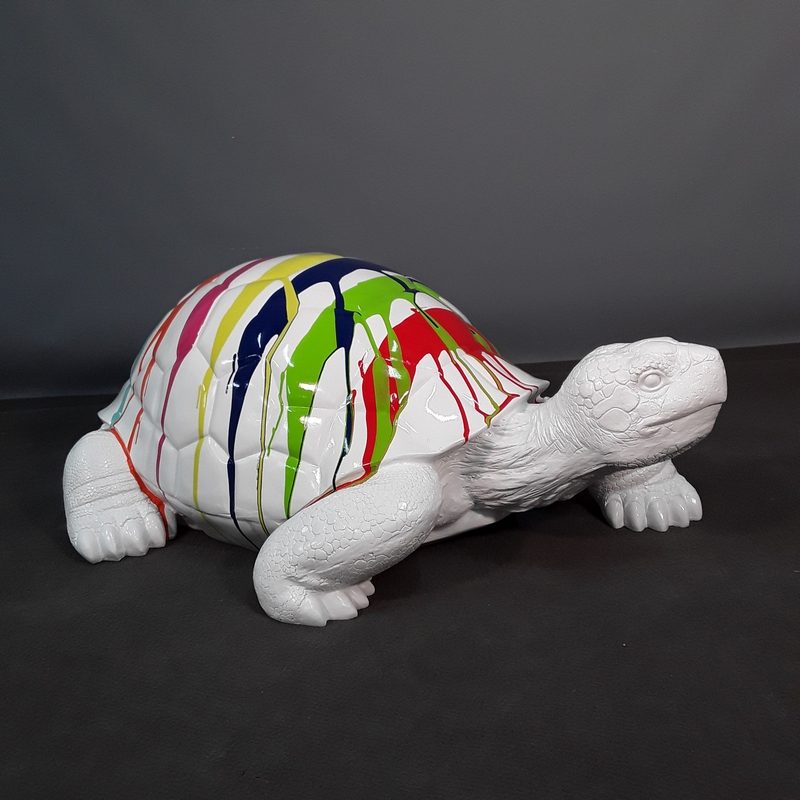 white turtle design in resin nlcdeco