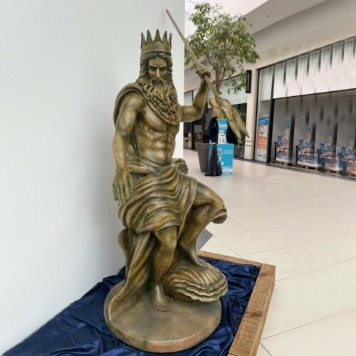 Neptune statue grandeur nature