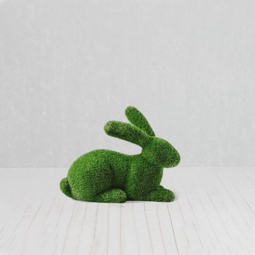 art topiaire lapin couché décor de jardin nlcdeco