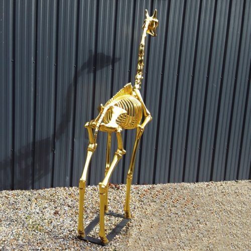 squelette girafe design en or en résine nlcdeco