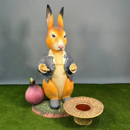 réplique d'un lapin costumé xxl