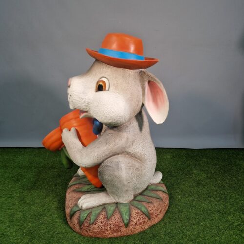 Statue de Lapin géant décors de PÂQUES