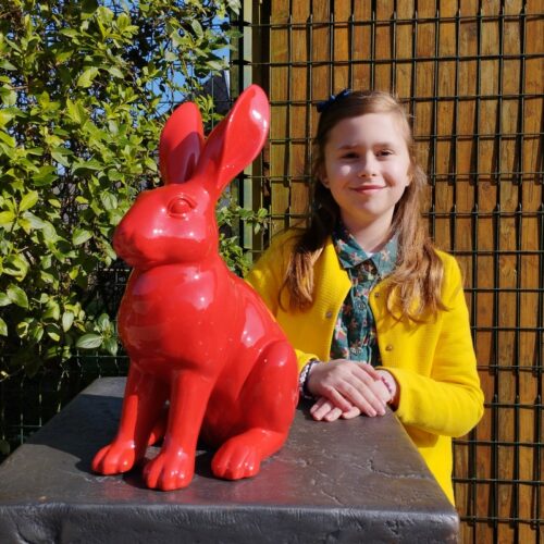 statue décorative lapin assis rouge nlcdeco