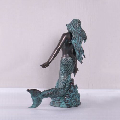 statue décorative sirène sur l'eau nlcdeco