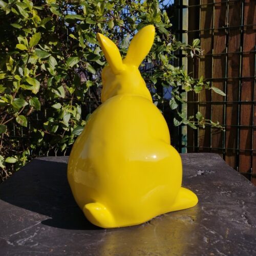 statue design lapin jaune nlcdeco