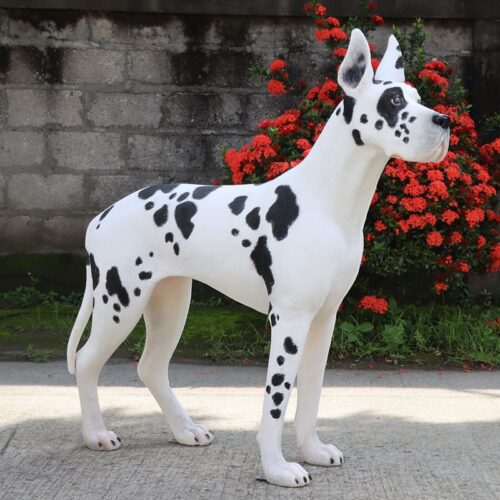 Mannequin dogue allemand grandeur nature