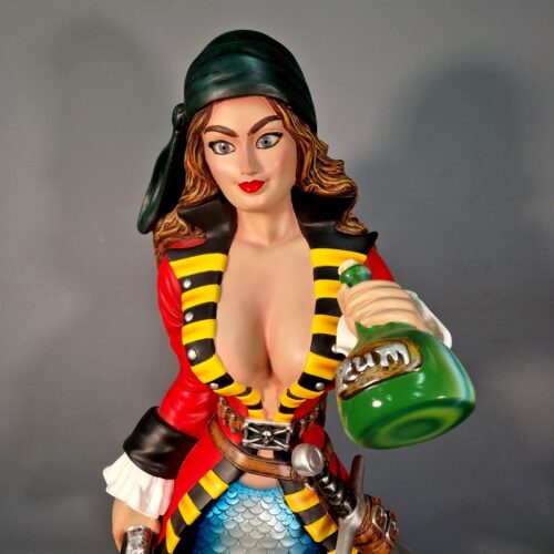 mannequin pirate femme originale en résine