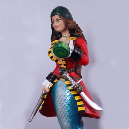 magnifique sirène pirate en résine