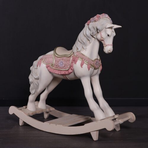reproduction d'un petit cheval de manège ancien