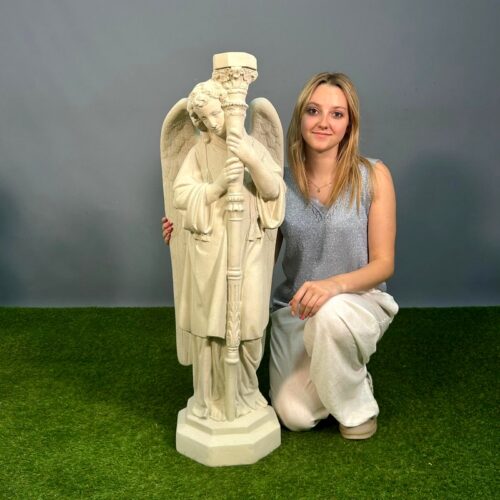 ange Gabriel avec une perche bougeoir