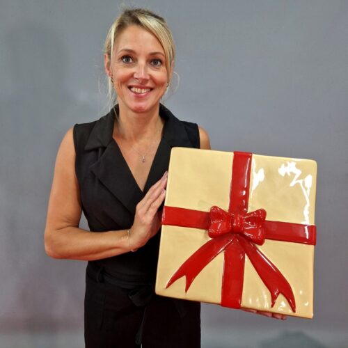 cadeau de Noël factice xxl en résine