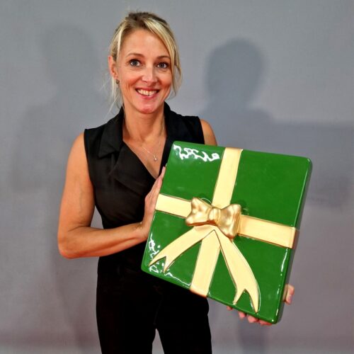 cadeau factice forme plate en résine